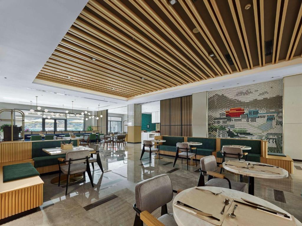 Hilton Garden Inn, Lhasa
